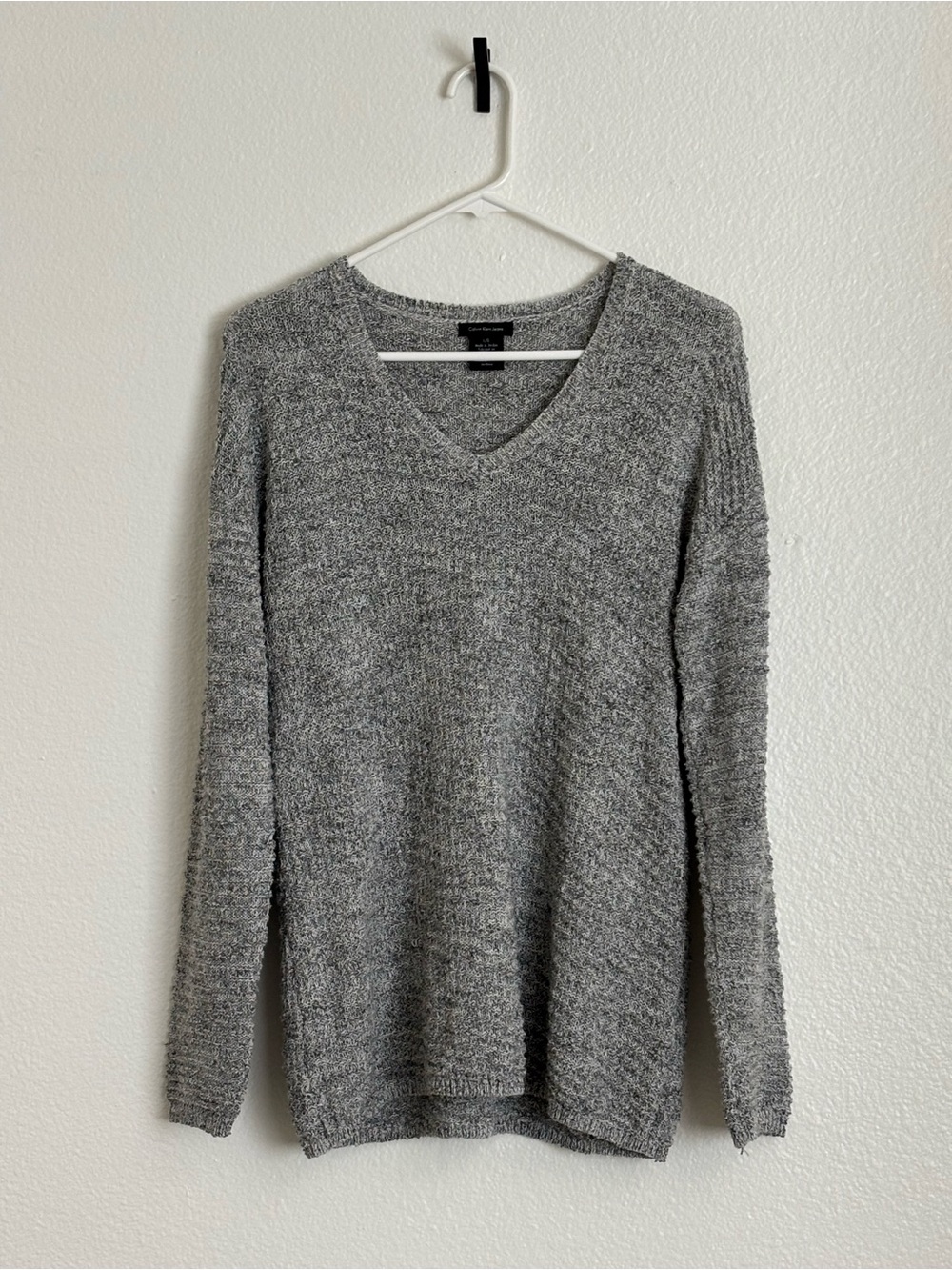 Grey Calvin Klein v-Neck Women's open weave Sweater size L item 0024